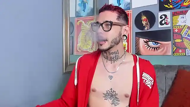 Snapshot of MurdockH chatting on November 12, 5:30 am MurdockH online show from November 12, 5:30 am