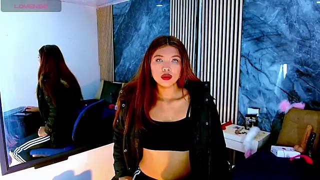 Isalombardi online show from September 25, 4:16 am