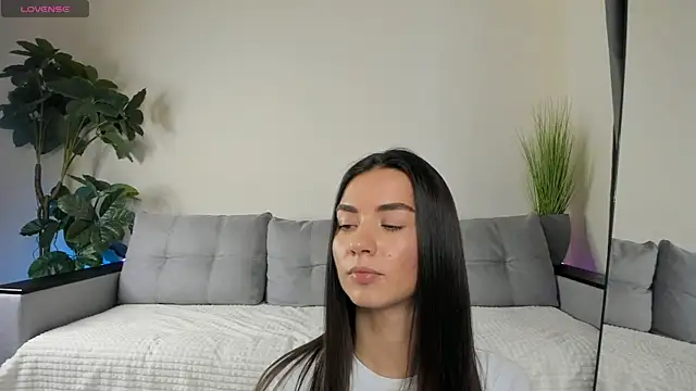 NicoleLuv online show from December 4, 4:16 pm