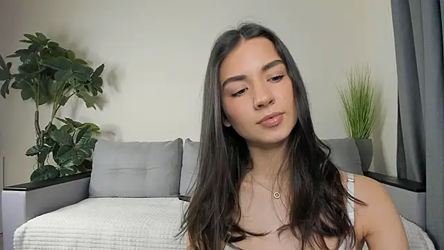 NicoleLuv online show from December 18, 1:12 pm