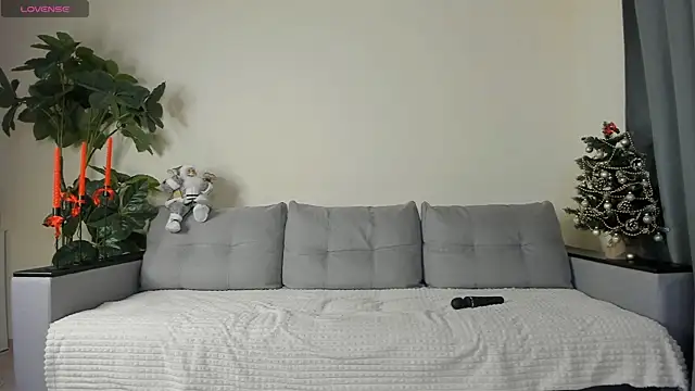 NicoleLuv online show from December 26, 4:14 pm