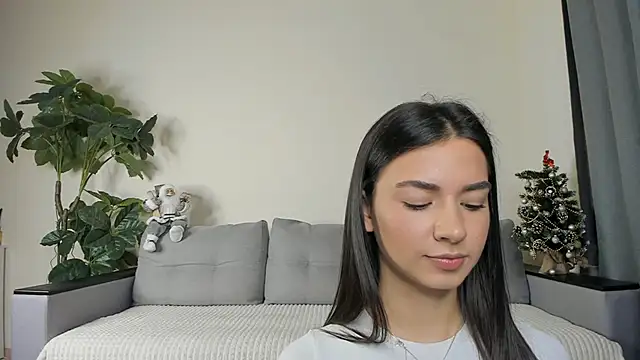 NicoleLuv online show from January 3, 1:03 pm