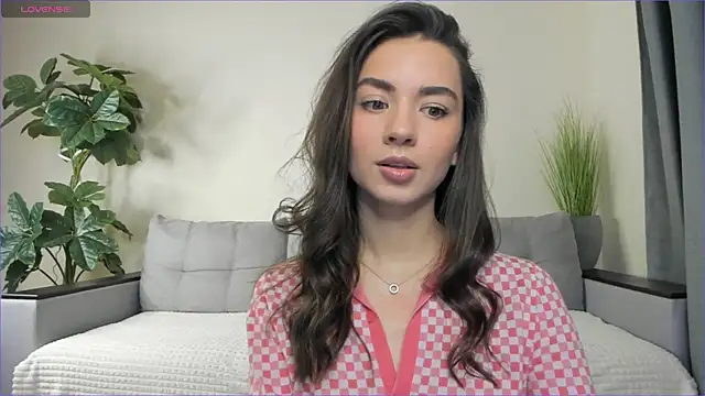 NicoleLuv online show from February 2, 1:08 pm