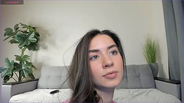 NicoleLuv online show from February 6, 7:18 pm