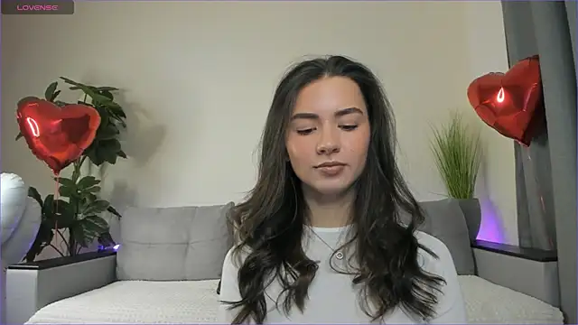 NicoleLuv online show from February 19, 1:06 pm