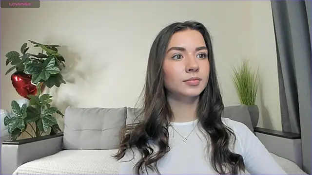 NicoleLuv online show from March 3, 1:09 pm