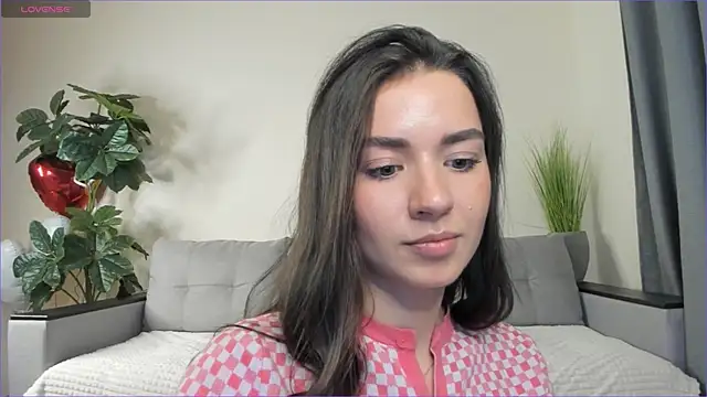 NicoleLuv online show from March 3, 7:17 pm