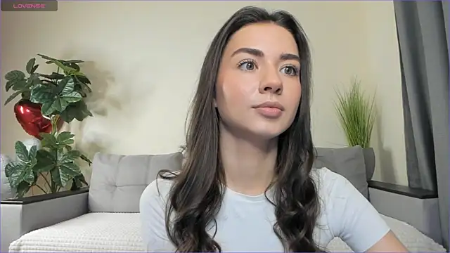 NicoleLuv online show from March 5, 1:06 pm