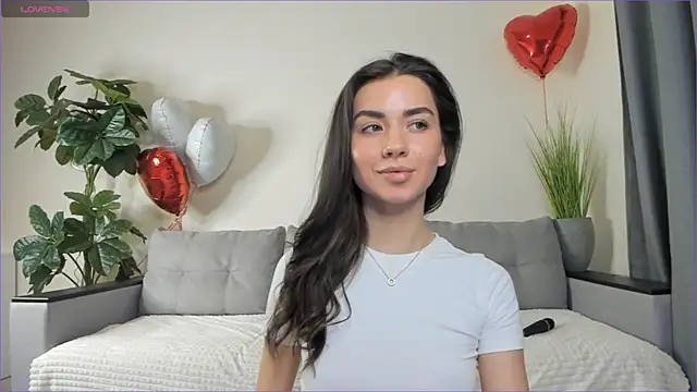 NicoleLuv online show from March 10, 7:18 pm