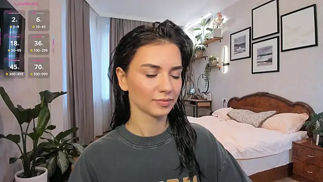 NicoleLuv online show from October 13, 1:11 pm