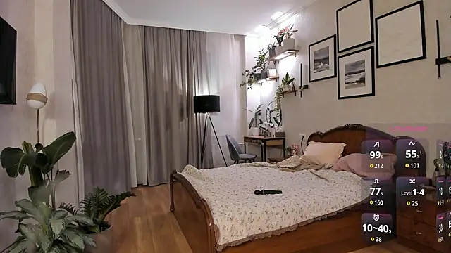 NicoleLuv online show from February 26, 4:50 pm