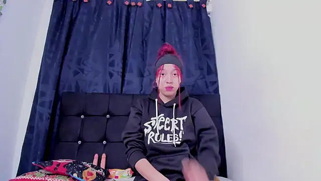 nicecherry  online show from January 13, 10:35 pm