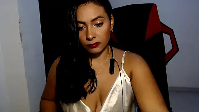 meghan2 online show from May 6, 2:19 am