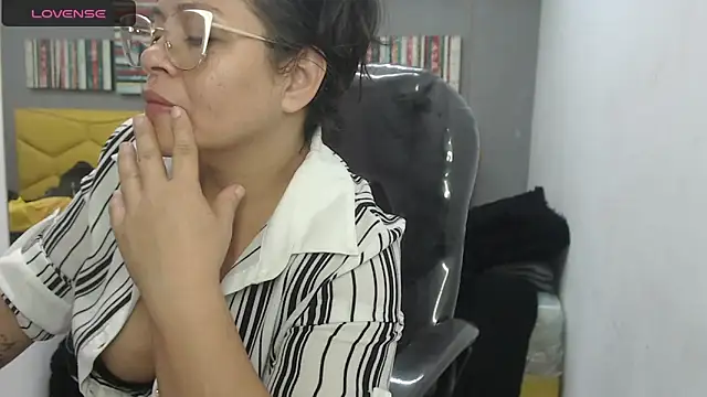 sexy lady 0 online show from January 26, 9:51 pm