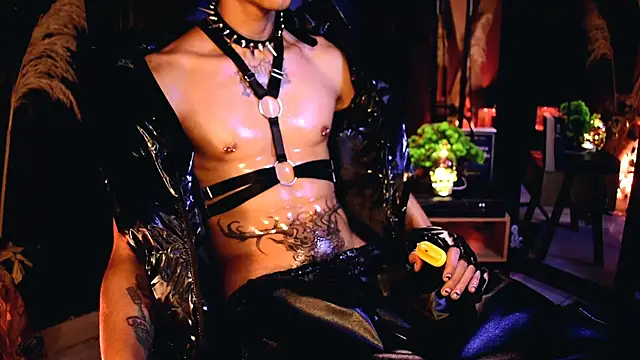 Snapshot of DemonKush-- chatting on October 13, 3:06 am DemonKush-- online show from October 13, 3:06 am