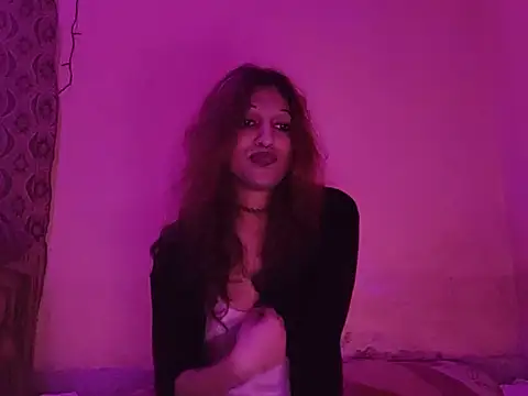 Snapshot of MmmMonikaBabie chatting on January 13, 9:09 pm MmmMonikaBabie online show from January 13, 9:09 pm