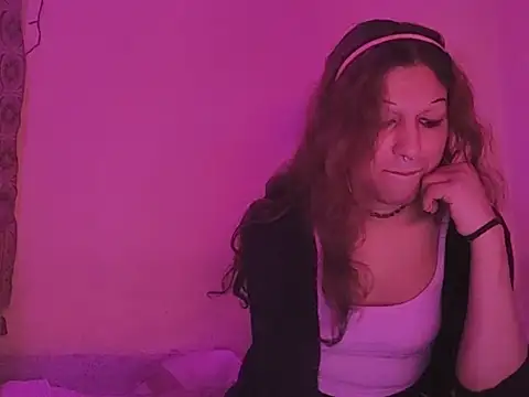 Snapshot of MmmMonikaBabie chatting on January 18, 9:02 pm MmmMonikaBabie online show from January 18, 9:02 pm