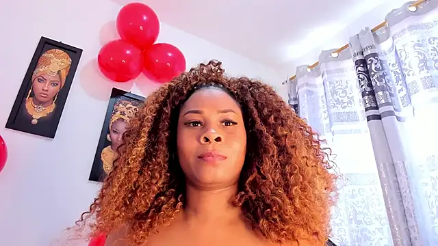 NatashaBenetti online show from February 26, 12:58 pm