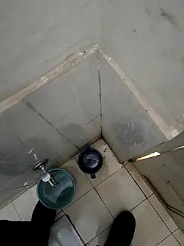 yourboy2000   online show from September 29, 7:46 am