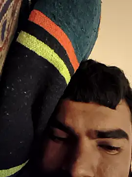 yourboy2000   online show from January 19, 1:31 am