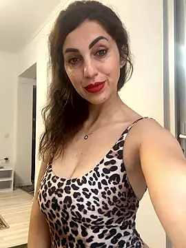 EmaSkyes online show from November 27, 7:21 am