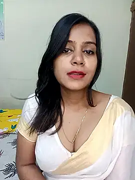 Snapshot of Miss-Riyasingh chatting on January 11, 5:51 pm Miss-Riyasingh online show from January 11, 5:51 pm