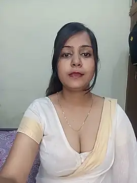 Snapshot of Miss-Riyasingh chatting on June 14, 5:26 pm Miss-Riyasingh online show from June 14, 5:26 pm