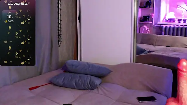 Snapshot of Carrie_Moonshine chatting on February 26, 9:37 pm Carrie Moonshine online show from February 26, 9:37 pm