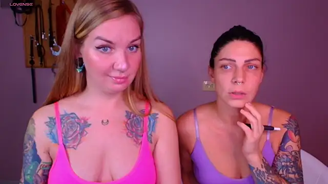 Snapshot of Carrie_Moonshine chatting on October 9, 7:12 pm Carrie Moonshine online show from October 9, 7:12 pm