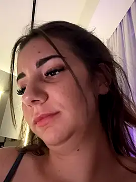 BelleSkye online show from October 31, 6:53 pm