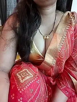 Snapshot of kaamuk_shweta chatting on March 29, 3:50 am kaamuk shweta online show from March 29, 3:50 am