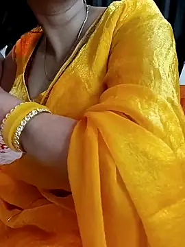 Snapshot of kaamuk_shweta chatting on April 23, 2:13 am kaamuk shweta online show from April 23, 2:13 am
