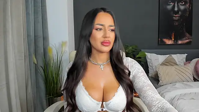 Sonia  Rey online show from October 12, 6:29 pm