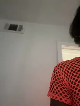 Snapshot of honeybrow chatting on December 23, 8:57 pm honeybrow online show from December 23, 8:57 pm