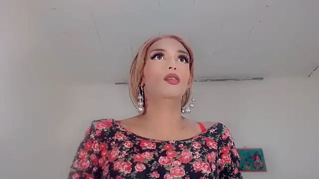 Snapshot of Oriana_braom chatting on June 5, 7:30 pm Oriana braom online show from June 5, 7:30 pm