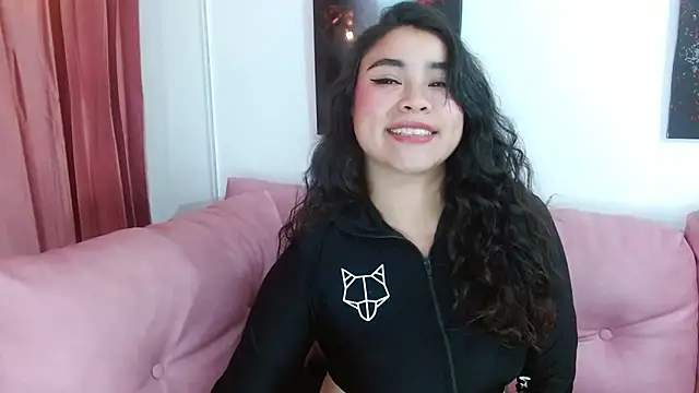 Snapshot of hinataleecs chatting on September 28, 9:53 pm hinataleecs online show from September 28, 9:53 pm