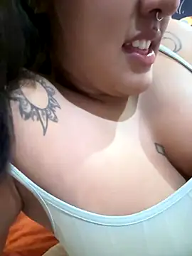 Snapshot of pawmistry chatting on December 5, 8:05 pm pawmistry online show from December 5, 8:05 pm