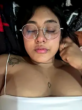 pawmistry online show from January 8, 8:00 pm