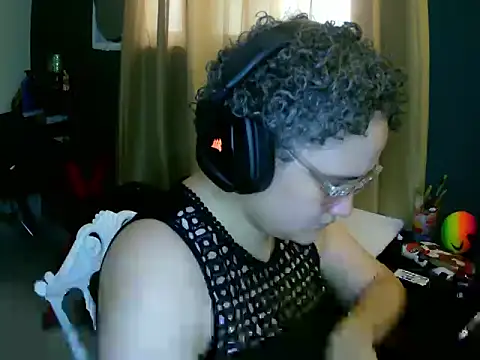 lolalicious 7583 online show from February 4, 4:46 pm