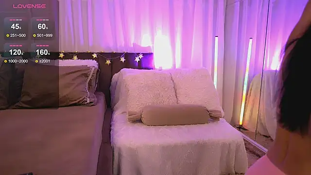 AnaRhodes online show from January 21, 4:10 am