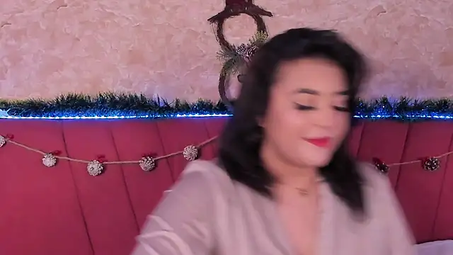 LorenaStevens online show from December 31, 10:48 am