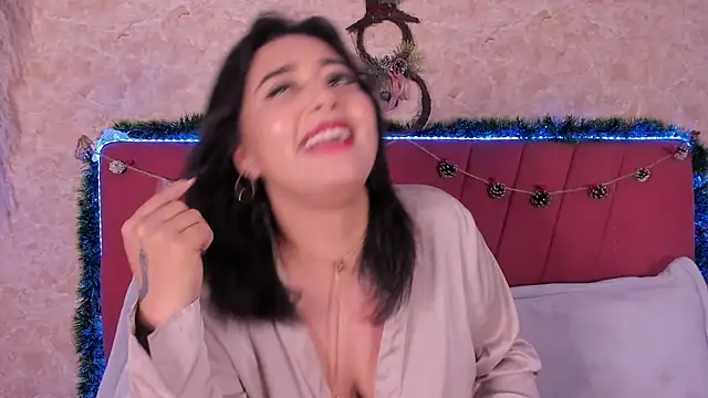 LorenaStevens online show from December 31, 1:52 pm