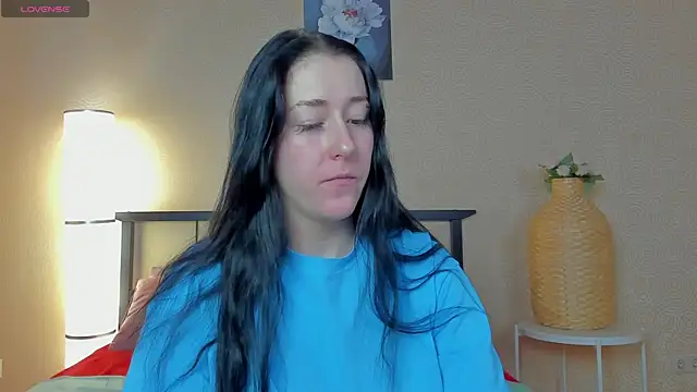 Snapshot of adell_berry chatting on December 7, 7:05 am adell berry online show from December 7, 7:05 am