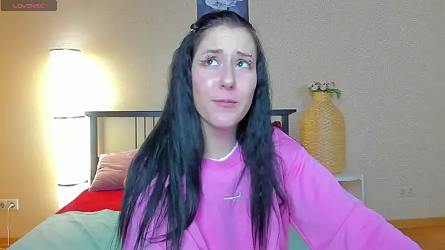 Snapshot of adell_berry chatting on December 12, 9:40 am adell berry online show from December 12, 9:40 am