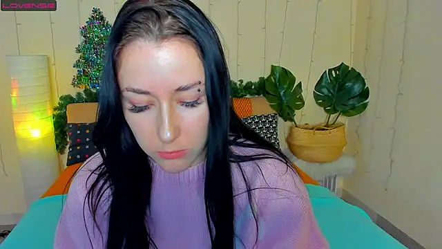 Snapshot of adell_berry chatting on January 9, 4:41 am adell berry online show from January 9, 4:41 am