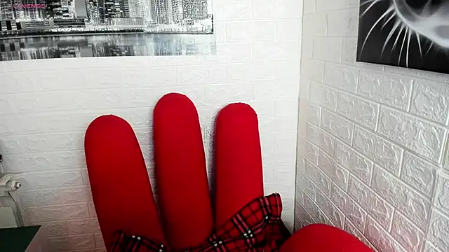 Snapshot of adell_berry chatting on January 17, 1:47 am adell berry online show from January 17, 1:47 am