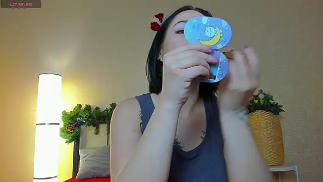 Snapshot of adell_berry chatting on January 22, 1:42 am adell berry online show from January 22, 1:42 am