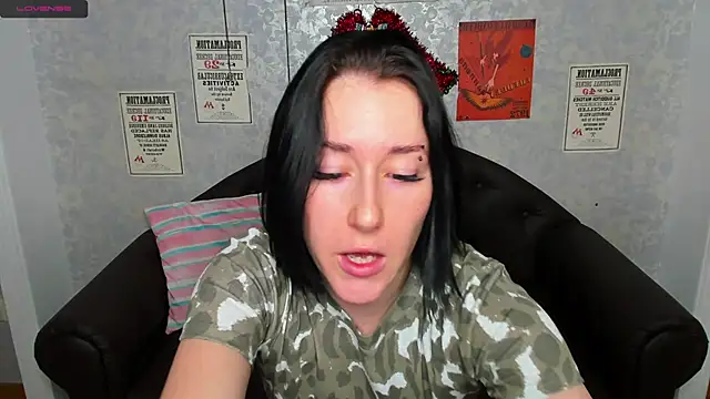 Snapshot of adell_berry chatting on January 23, 1:51 am adell berry online show from January 23, 1:51 am