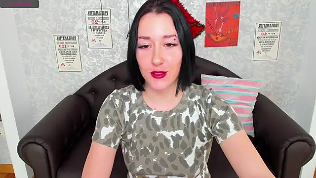 Snapshot of adell_berry chatting on January 23, 7:54 am adell berry online show from January 23, 7:54 am