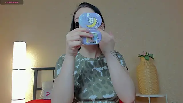 Snapshot of adell_berry chatting on January 29, 1:27 am adell berry online show from January 29, 1:27 am